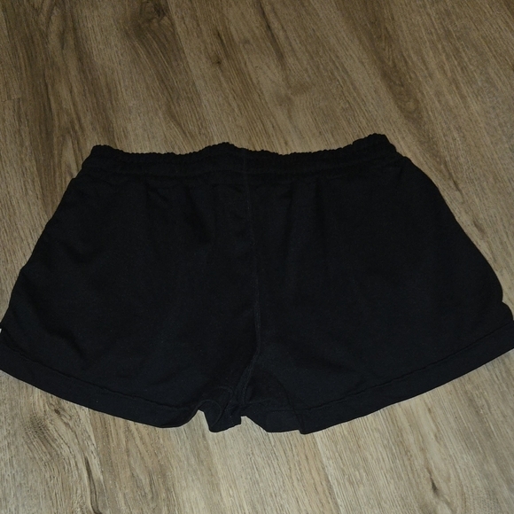 *NWOT* Vuori Halo Performance Shorts - Picture 6 of 6